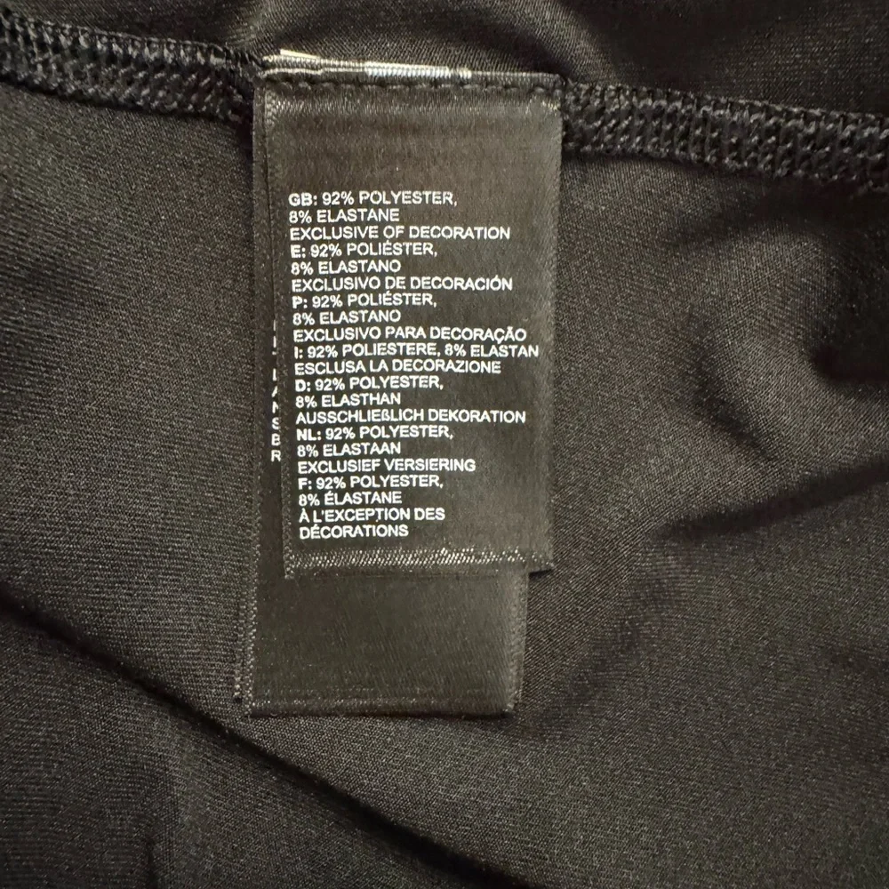 The North Face Women's Classic Blk Workout/Hiking Tee - Picture 5 of 5